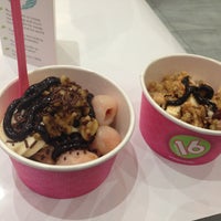 Photo taken at 16 Handles by Patricio A. on 4/20/2013