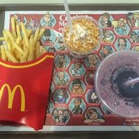 Photo taken at McDonald&amp;#39;s by Marcelo S. on 3/1/2015