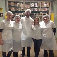 12/16/2014 tarihinde Jennifer K.ziyaretçi tarafından Greater Chicago Food Depository'de çekilen fotoğraf