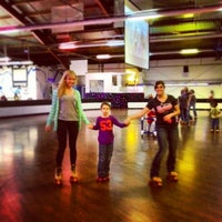 3/8/2013에 Katy C.님이 Orbit Skate Center에서 찍은 사진