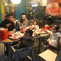 Photo taken at McDonald&amp;#39;s by Reşat Ö. on 2/9/2020