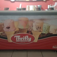 Photo taken at Thrifty Ice Cream &amp;quot;Campanario&amp;quot; by Diana L. on 3/12/2018