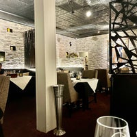 Photo prise au David&amp;#39;s Restaurant &amp;amp; Lounge par Valerie O. le7/19/2021