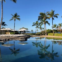 Photo taken at Infinity Pool by Valerie O. on 2/24/2020