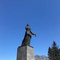 Photo taken at Монумент «Мать-Родина» by Tan N. on 5/9/2021