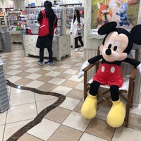 Photo taken at Disney Store by Pum B. on 10/26/2019
