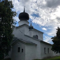 Photo taken at Церковь Успения Пресвятой Богородицы с Пароменья by Eugene . on 7/7/2019