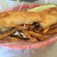 Снимок сделан в Earl&amp;#39;s Sandwiches пользователем Jackie N. 8/19/2015