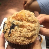 Photo taken at Uprising Muffin Company by Jackie N. on 6/25/2017