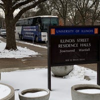 Foto diambil di Illinois Street Residence Halls (ISR) oleh Kurt F. R. pada 2/6/2020