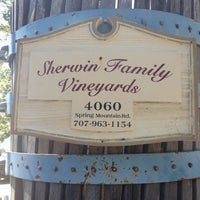 Снимок сделан в Sherwin Family Vineyards пользователем Doug S. 9/24/2012