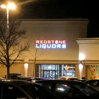 Foto scattata a Redstone Liquors da Eric S. il 12/24/2016