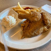 Photo taken at Arnold&amp;#39;s Fried Chicken by Mervin L. on 1/24/2019