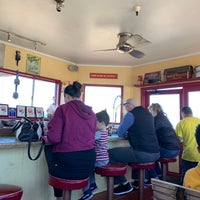 Photo taken at Loulou&amp;#39;s Griddle In The Middle by Dukkalis on 2/21/2019