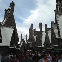 Photo taken at Universal&amp;#39;s Islands of Adventure by Hyun K. on 4/29/2013