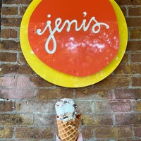 Снимок сделан в Jeni&amp;#39;s Splendid Ice Creams пользователем Kaydee 7/30/2022