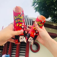 Photo taken at Mickey&amp;#39;s Trailer by あちゃんまる on 6/18/2019