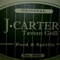 รูปภาพถ่ายที่ J. Carter&amp;#39;s Tavern Grill โดย Erin F. เมื่อ 2/22/2011