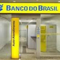Photo taken at Banco do Brasil by Ernando G. on 5/12/2013
