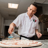 Das Foto wurde bei Napolitano&#39;s Pizza von Napolitano&#39;s Pizza am 10/9/2017 aufgenommen