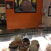 Photo taken at Brooklyn Cupcake by Maksum C. on 4/30/2017