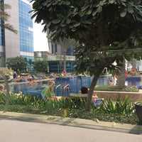 Photo taken at JW Marriott Marquis Pool by A.Alwetaid . on 11/30/2022