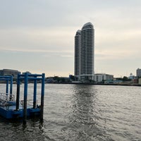 Photo taken at ท่าเรือพระอาทิตย์ (Phra Arthit Pier) N13 by Marc S. on 4/8/2023