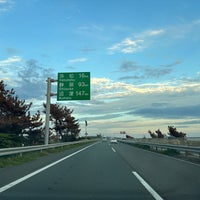 Photo taken at 浜名大橋 by 車で駆け回る 旅. on 10/1/2023