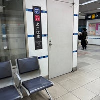 Photo taken at Tokyu / Minatomirai Line Yokohama Station (TY21/MM01) by 車で駆け回る 旅. on 3/28/2024