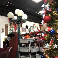 12/29/2017 tarihinde Jonathan K.ziyaretçi tarafından Youngblood&amp;#39;s Cafe'de çekilen fotoğraf