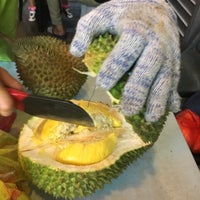 Photo taken at Fruit Top 1 Department Store- Durian King by Arianna T. on 8/20/2017