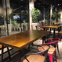 Foto tomada en Bobalife Cafe  por Lim S. el 6/24/2017
