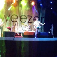 Photo taken at WEEZER Live in Jakarta by Seno E. on 1/8/2013