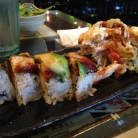 4/25/2013 tarihinde Charlie P.ziyaretçi tarafından Fusion Sushi'de çekilen fotoğraf