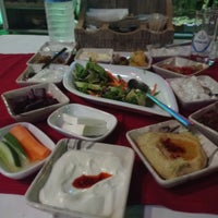 Foto diambil di Nazende Ocakbaşı&amp;amp;Restaurant oleh İrem E. pada 9/1/2023