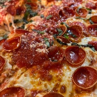 Foto diambil di Sgt. Pepperoni&amp;#39;s Pizza Store oleh Karen pada 11/2/2022