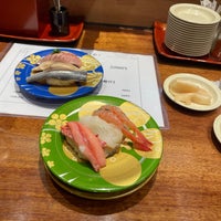 Photo taken at もりもり寿し 片町店 by 0828 じ. on 4/25/2023