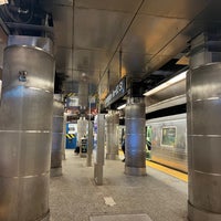Photo taken at MTA Subway - Lexington Ave/63rd St (F/Q) by Sha F. on 10/9/2022
