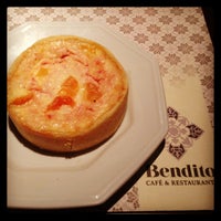 Das Foto wurde bei Bendito Café e Restaurante von Roberta B. am 4/18/2013 aufgenommen