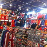 Das Foto wurde bei Британские сувениры / British Souvenirs von Анастасия Р. am 2/14/2013 aufgenommen