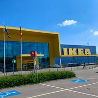 Foto tirada no(a) IKEA por Sara em 9/4/2021