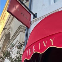 Photo taken at The Ivy Asia Chelsea by Alanoud A. on 7/11/2023