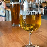 Photo taken at SingleCut Beersmiths by Andrea M. on 5/25/2024