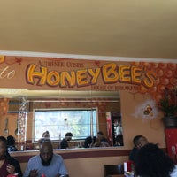 Снимок сделан в Honey Bee&amp;#39;s House Of Breakfast пользователем Mark S. 6/3/2018