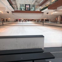 Photo taken at Galleria Mall Ice Rink by F...💙 on 9/21/2018