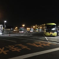Photo taken at Tokyo Disney Land - Bus Terminal Annex by はちまん on 2/13/2018