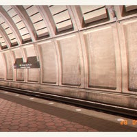 Photo taken at Mt Vernon Sq 7th St-Convention Center Metro Station by Jullustrator on 5/28/2023