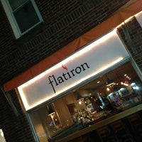 Снимок сделан в Flatiron Restaurant пользователем Bill L. 1/19/2013