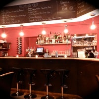 6/23/2013にCherif K.がHypnose Cocktail Barで撮った写真