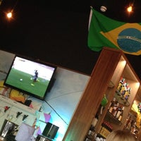7/4/2014 tarihinde Shaun T.ziyaretçi tarafından Bar Brasil'de çekilen fotoğraf